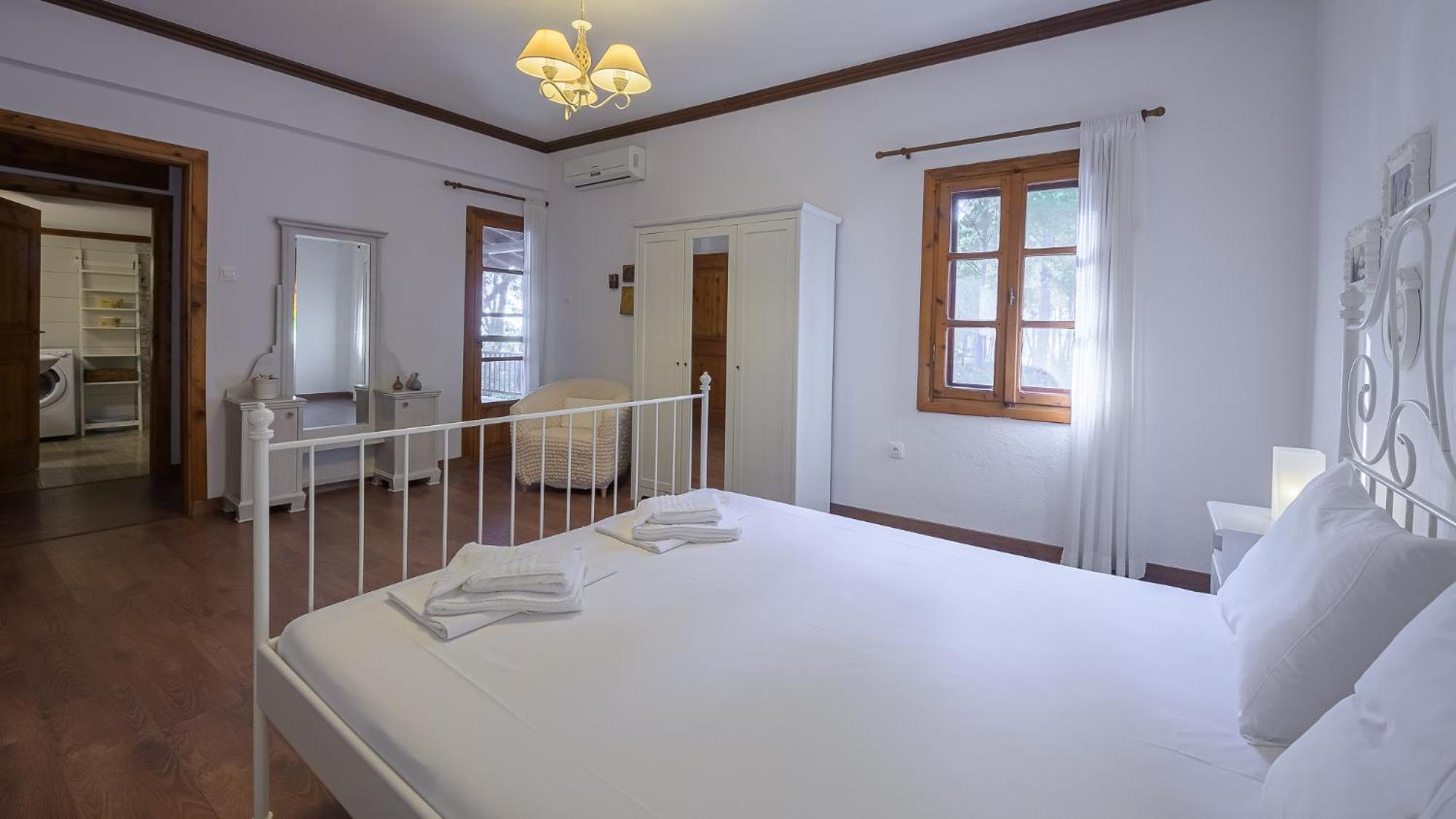 Squirrel Beach Front Villa, Metamorfosi Metamorfosi (Sithonia) Exterior foto